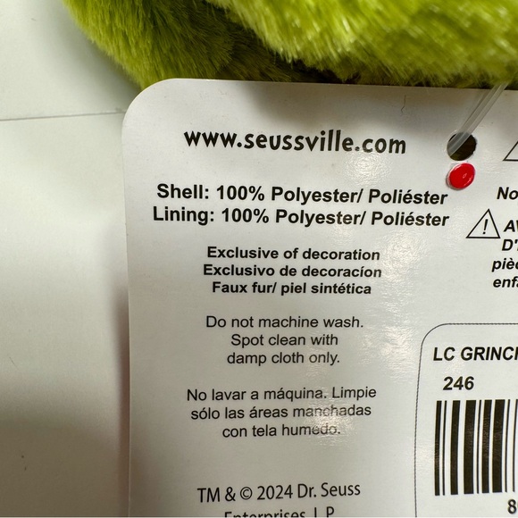 NWT. Grinch fuzzy soft Slipper Socks feature the Grinch’s classic face in green - Picture 9 of 10